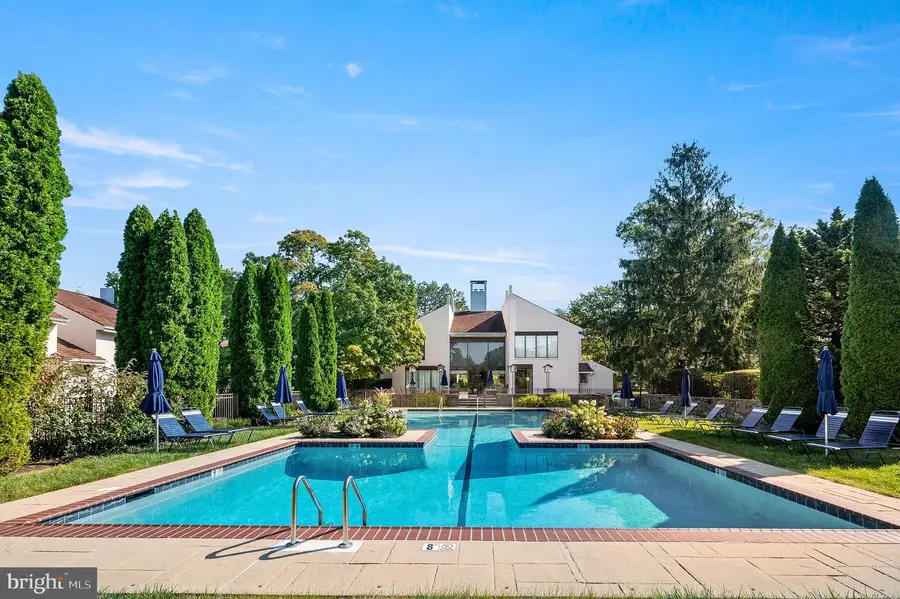 6 Chamond, Devon, PA 19333 - #2