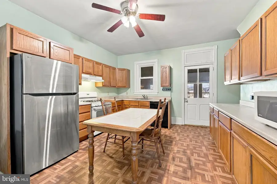331 Washington Ave, Phoenixville, PA 19460 - #3
