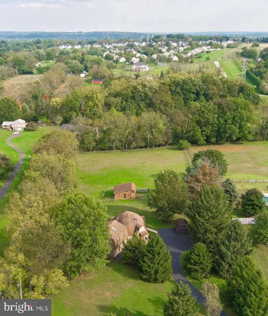 40 Buckwalter Rd, Spring City, PA 19475 - #1