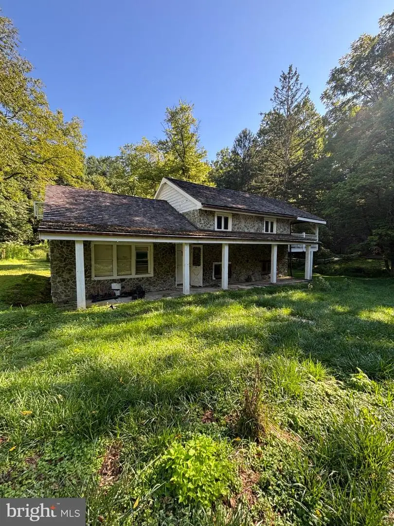 301 Corrine Rd, West Chester, PA 19382 - #1