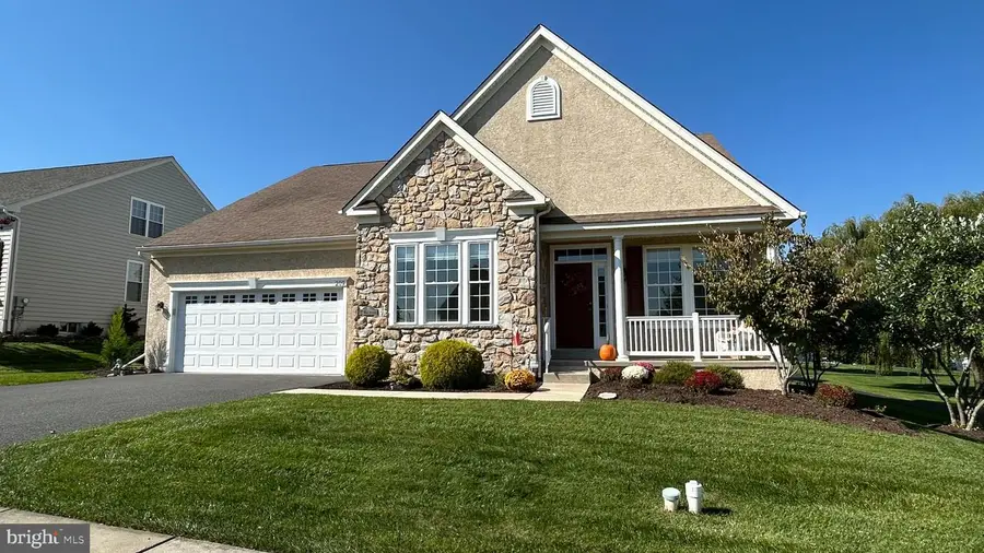 209 Cog Hill Dr, Honey Brook, PA 19344 - #2