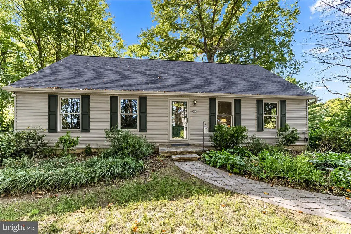 14 Woodview Rd, West Grove, PA 19390 - #1