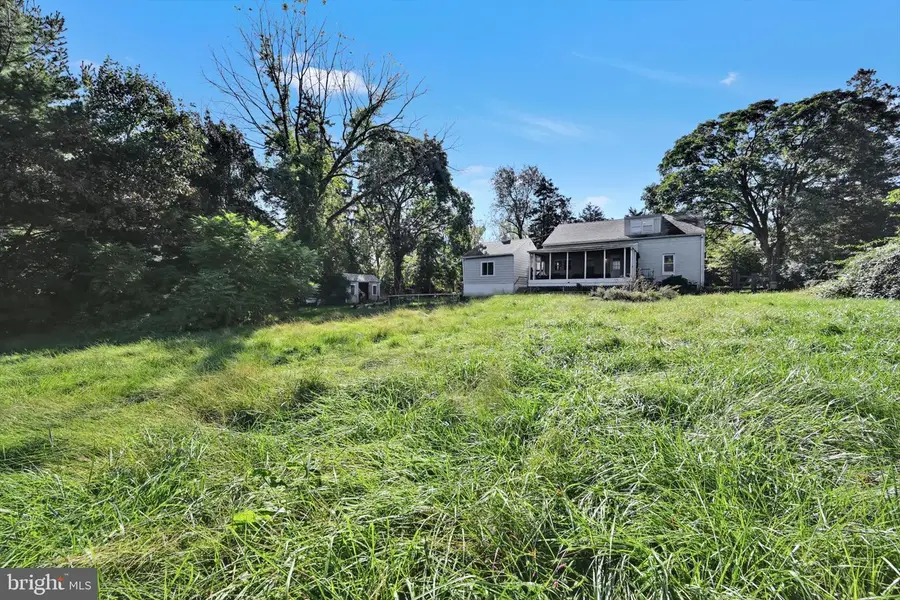 2211 Strasburg Rd, Coatesville, PA 19320 - #3