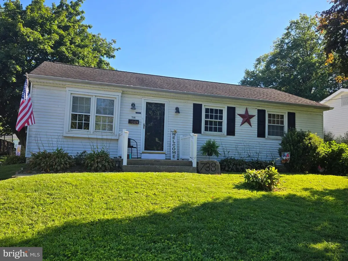 738 Broad St, Oxford, PA 19363 - #1