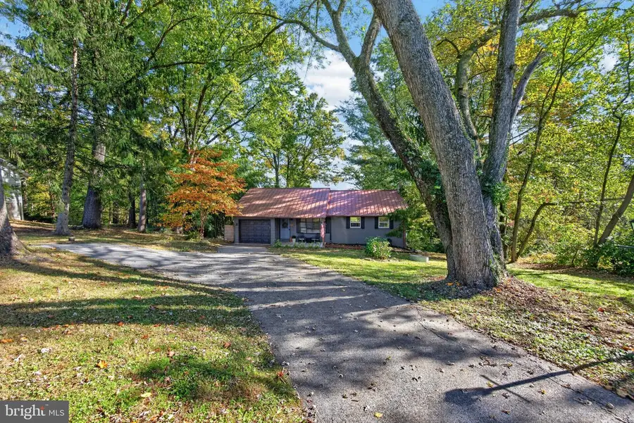 113 Garnet Ln, Coatesville, PA 19320 - #3