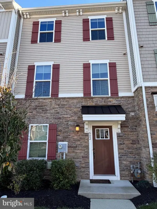 602 Holywell Dr, MALVERN, PA 19355