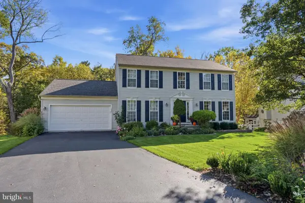 422 Winding Stream Rd, SPRING CITY, PA 19475