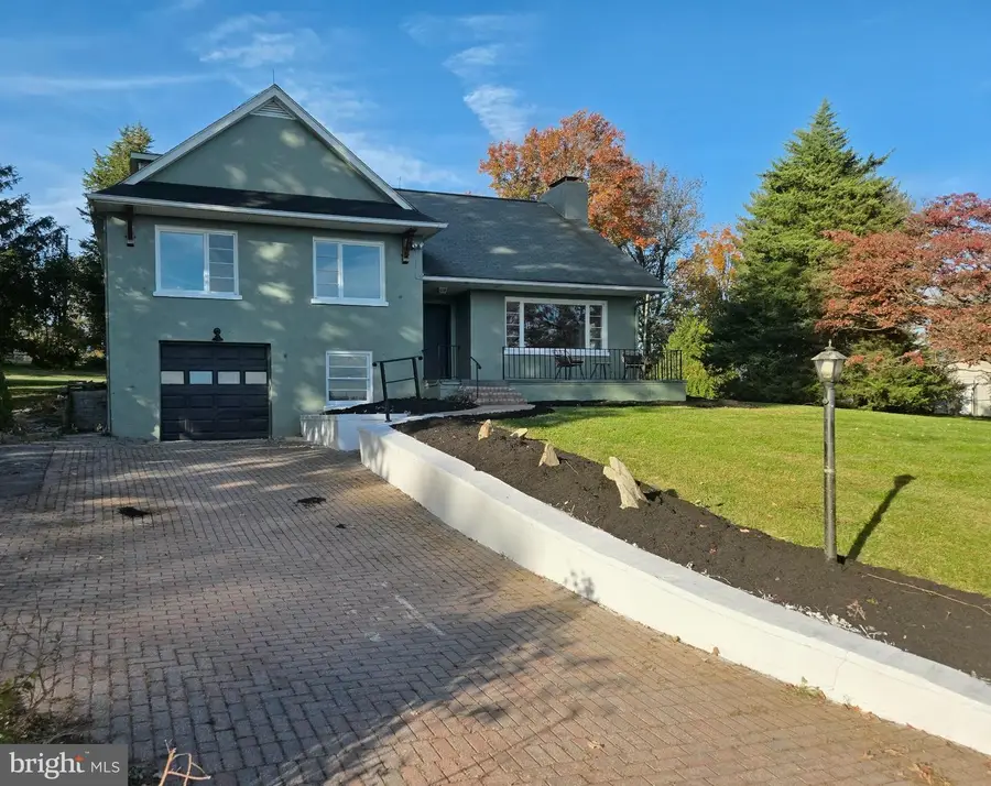 109 E Clearview Dr, Coatesville, PA 19320 - #2