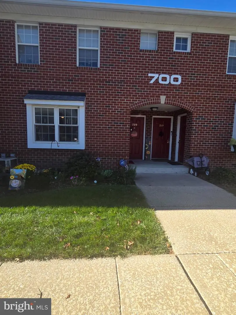 750 E Marshall St #703, West Chester, PA 19380 - #1