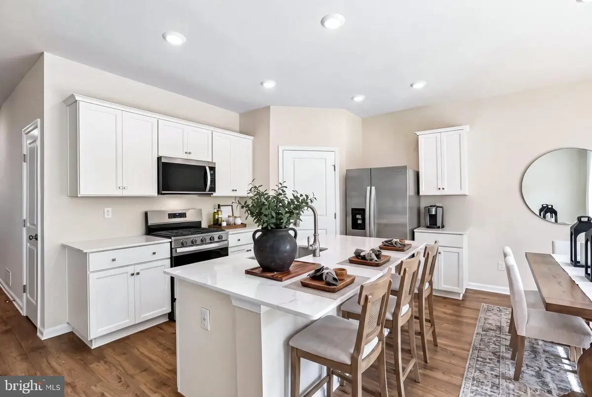 141 Trinity Dr, Oxford, PA 19363 - #1