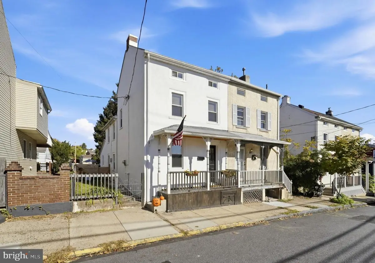 311 High St, Phoenixville, PA 19460 - #1