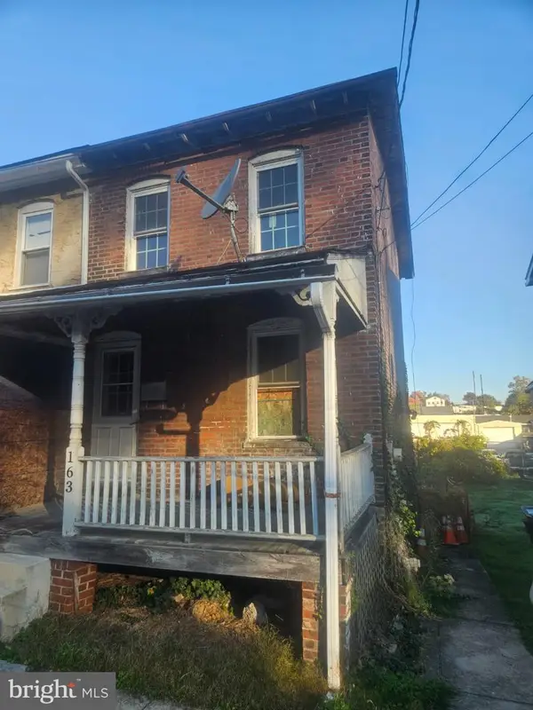 163 E Church St, DOWNINGTOWN, PA 19335
