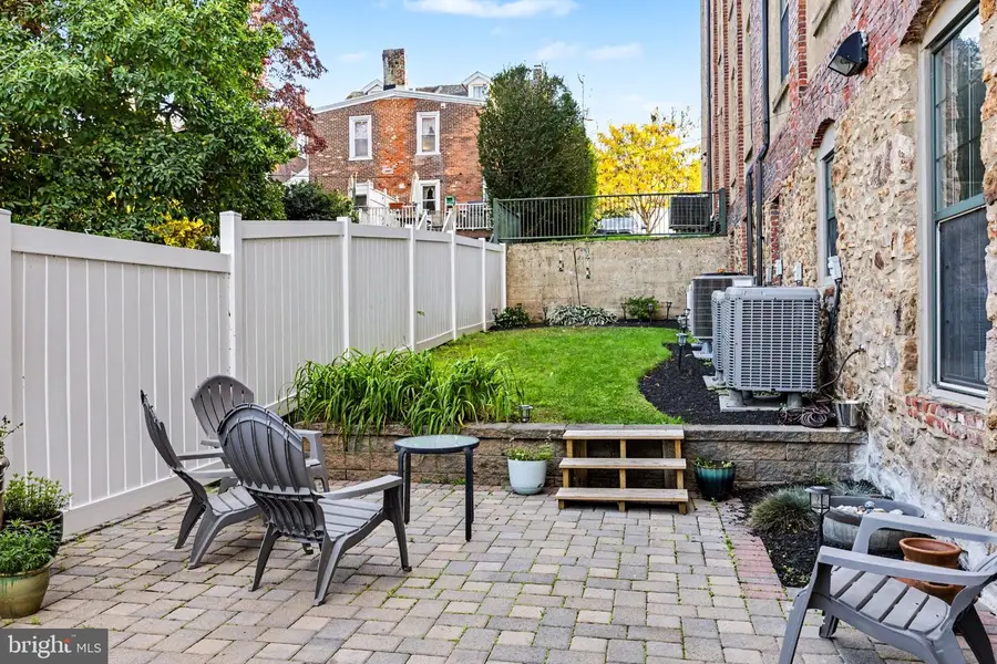 541 Washington Ave #301, Phoenixville, PA 19460 - #3