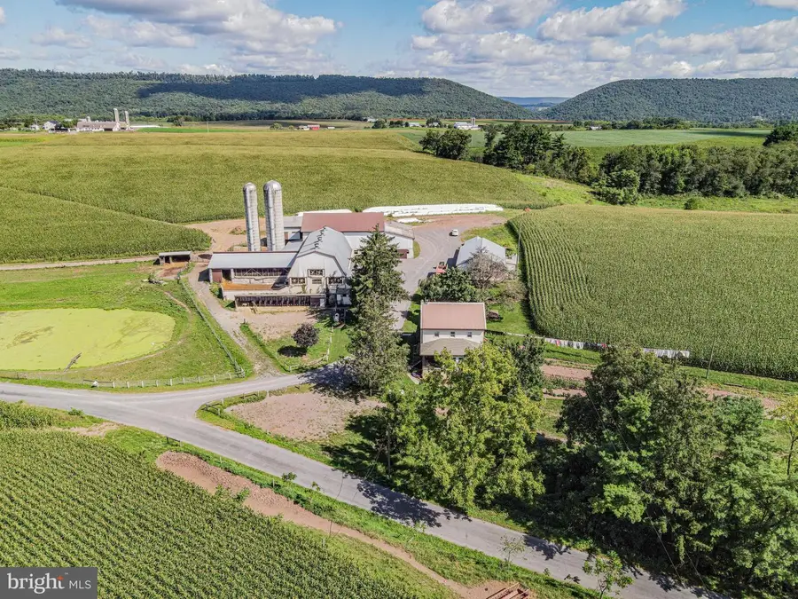 301 Garden Spot Rd, Lykens, PA 17048 - Image #2