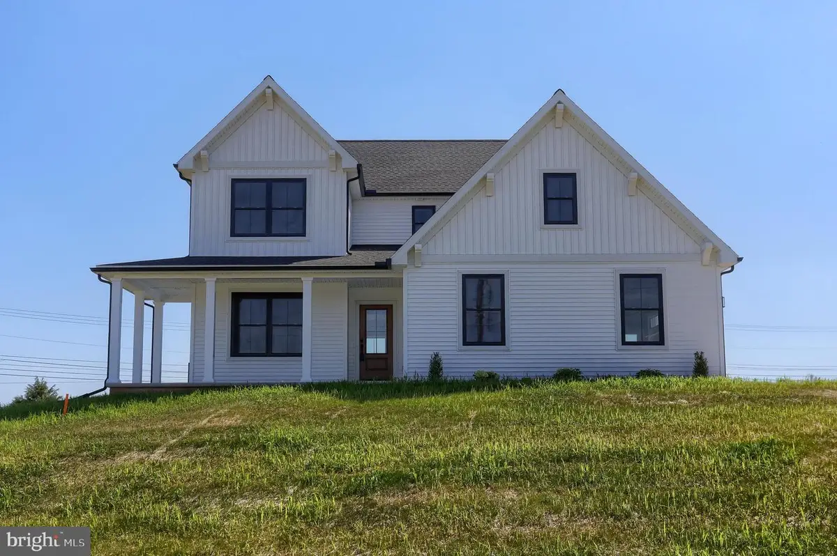 3751 Old Hershey Rd, Elizabethtown, PA 17022 - Image #1