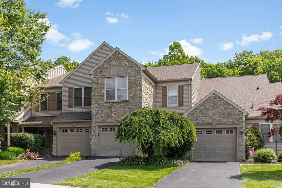 1919 Limestone Dr, Hummelstown, PA 17036 - Image #2
