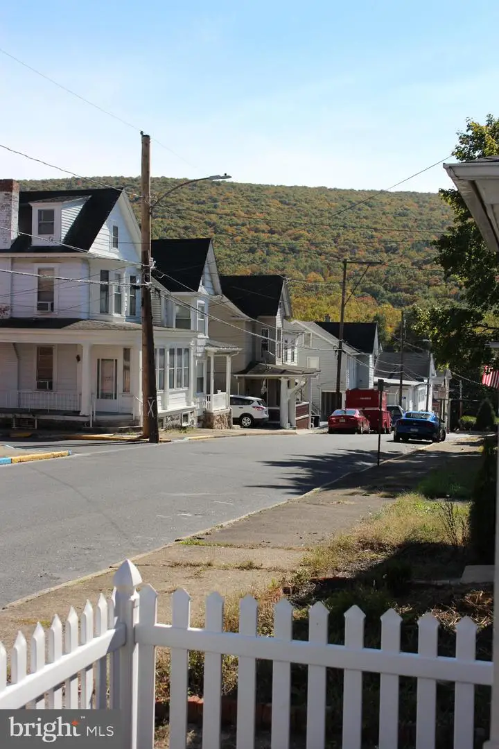 144 East St, Williamstown, PA 17098 - Image #2