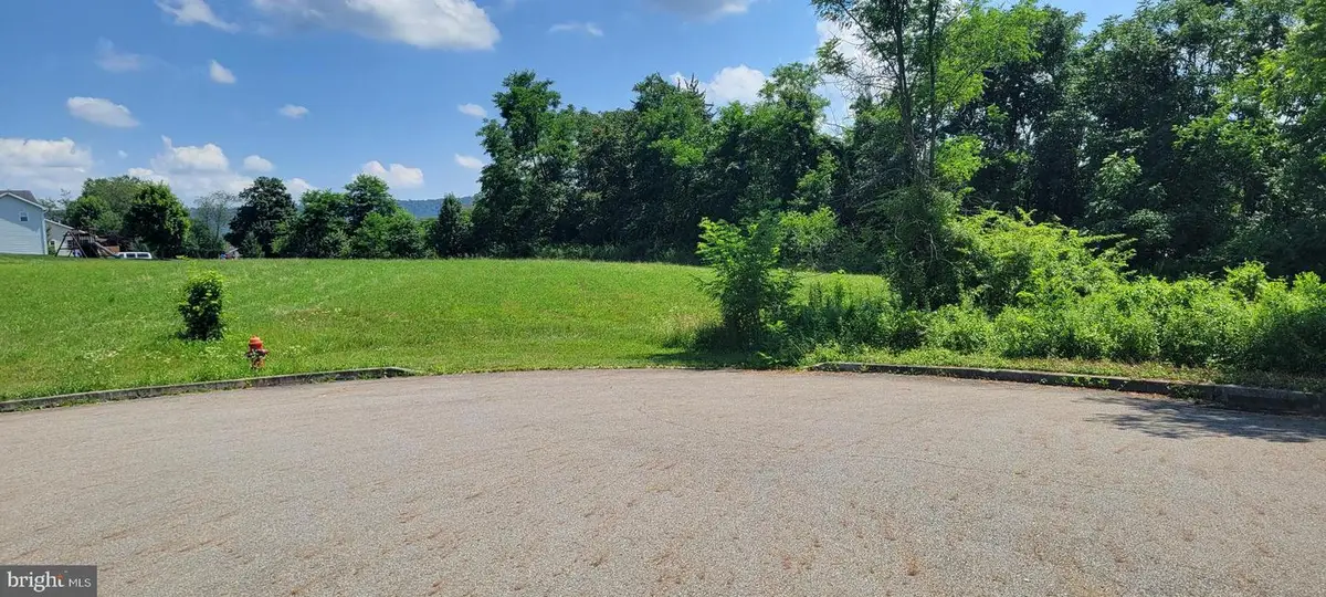 69 Oak Ave, Halifax, PA 17032 - Image #1