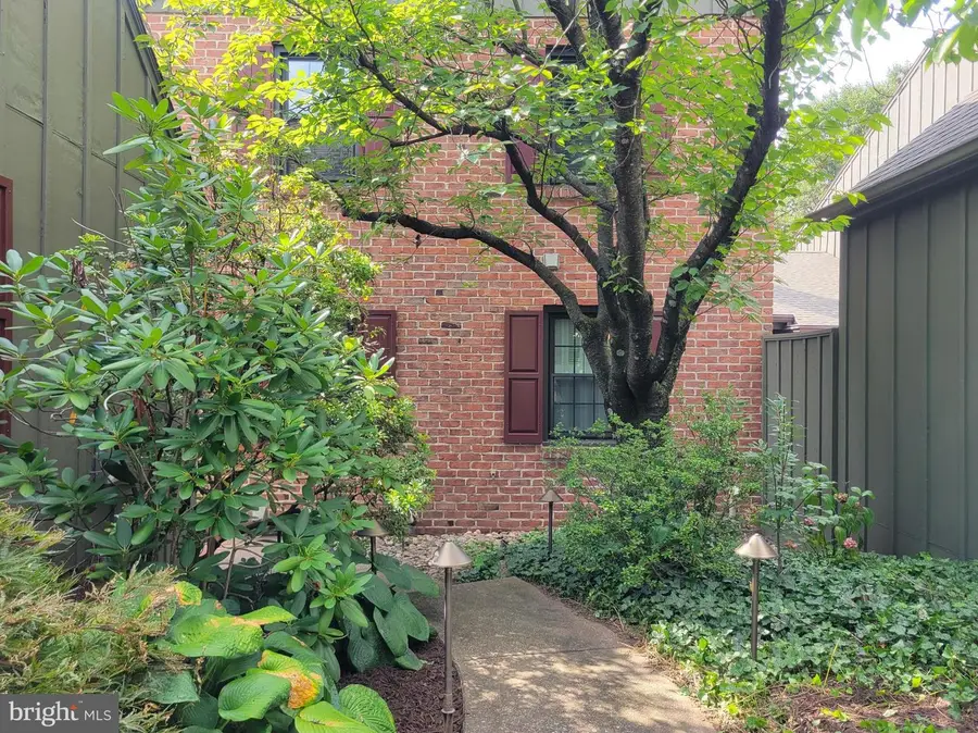 589 Lovell Ct, Hummelstown, PA 17036 - Image #3