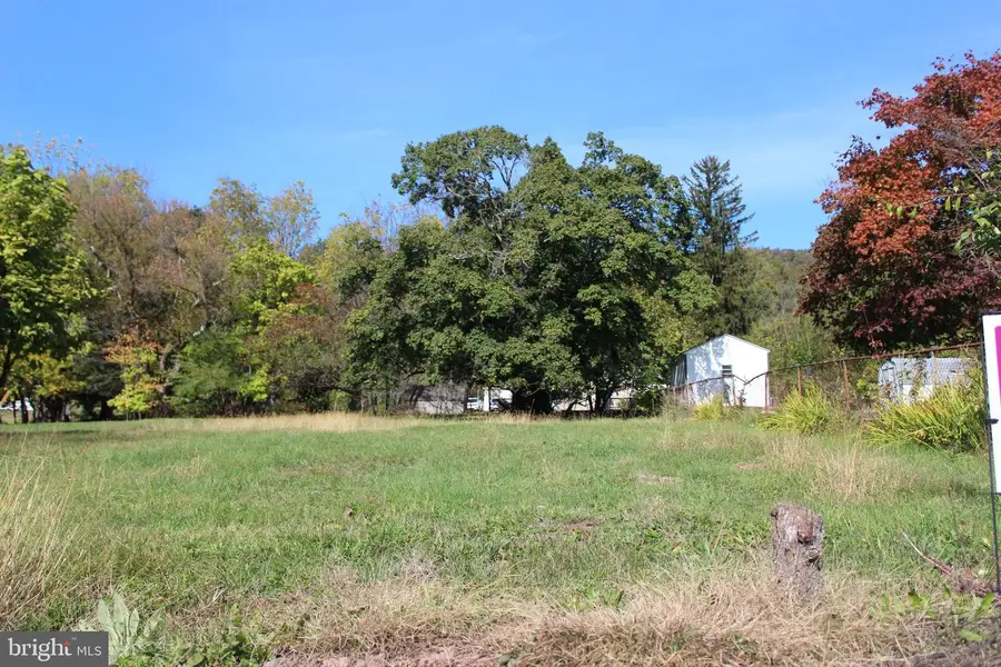 453 E Market St, Williamstown, PA 17098 - Image #2