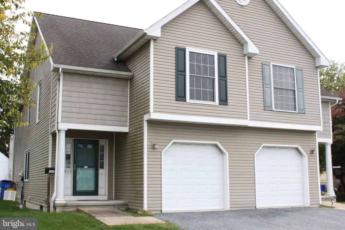 924 Chambers St, Harrisburg, PA 17113 - Image #1