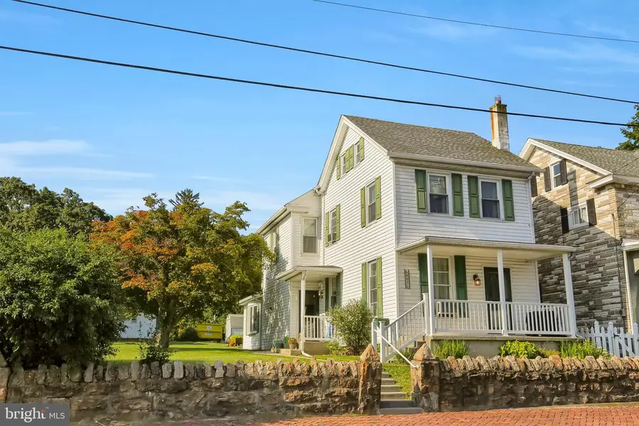 457 E Market St, Williamstown, PA 17098 - Image #3