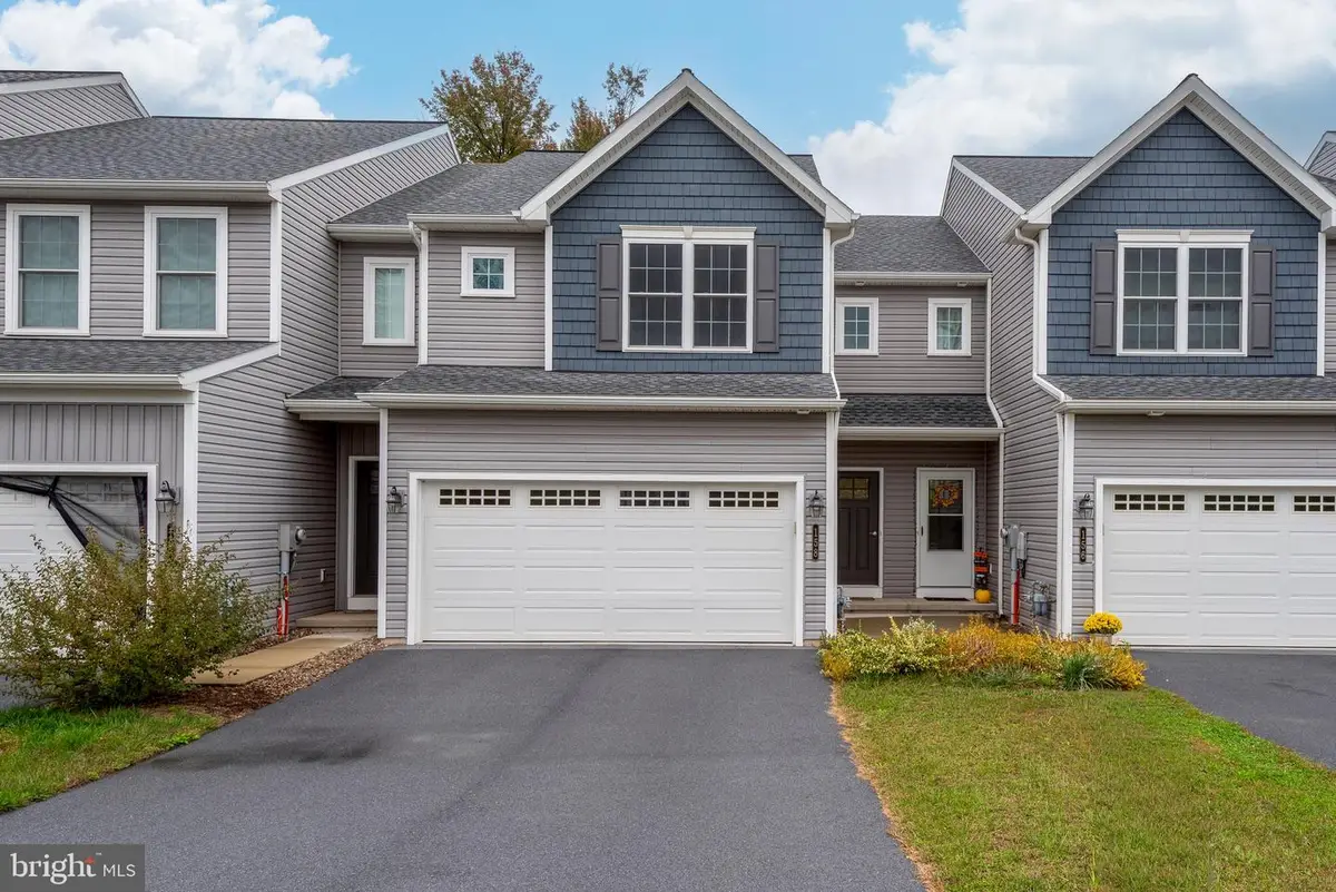 158 Sage Blvd, Middletown, PA 17057 - Image #1