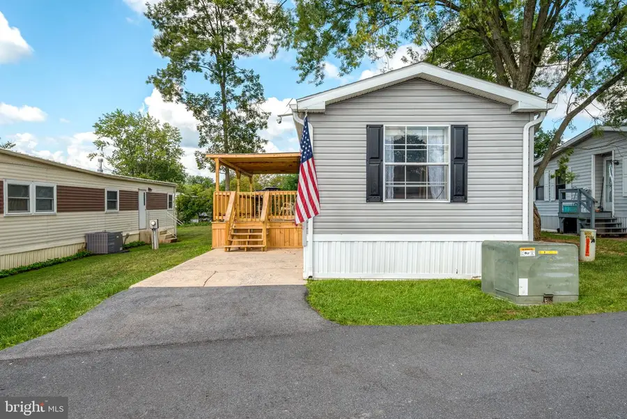 4 Oak Knoll Est., Elizabethtown, PA 17022 - Image #2