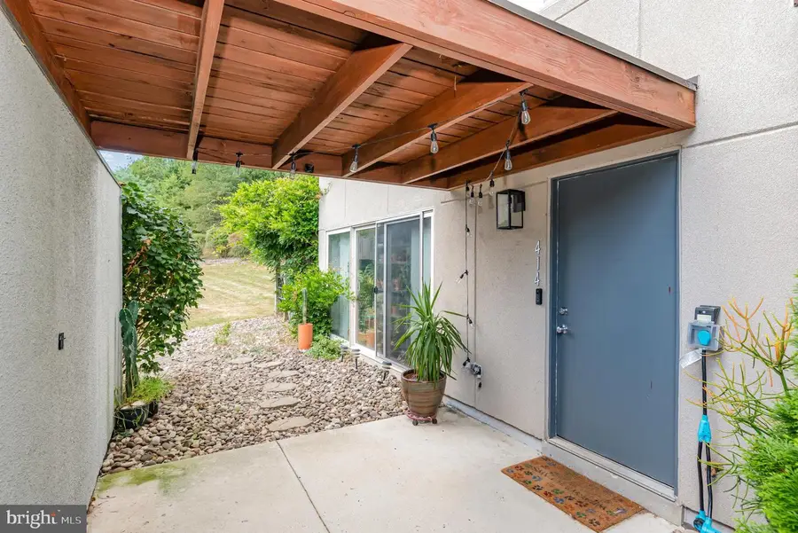 414 Blue Ridge Cir, Harrisburg, PA 17110 - Image #2