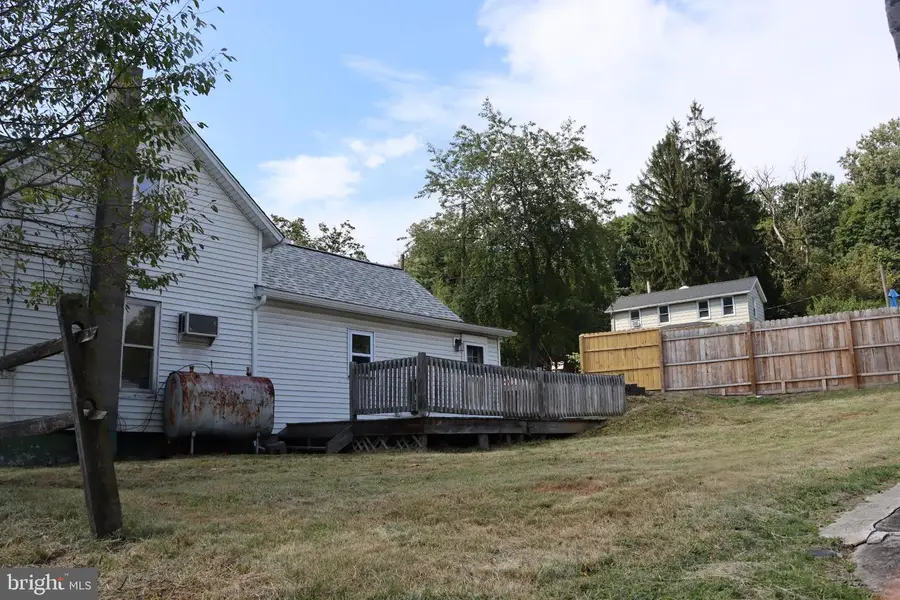 534 Pottsville St, Wiconisco, PA 17048 - Image #3