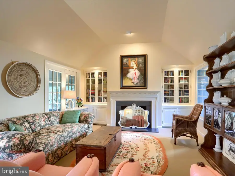 1165 Wicklow Ct, Hummelstown, PA 17036 - Image #2