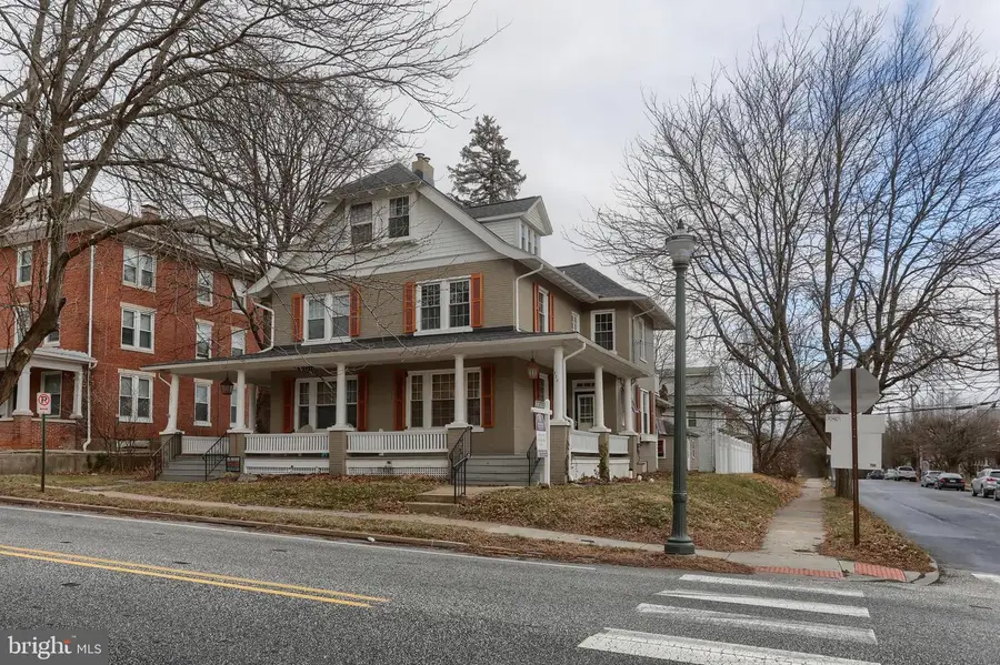 229 Cocoa Ave, Hershey, PA 17033 - Image #3
