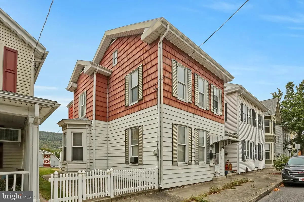 454 Union St, Millersburg, PA 17061 - Image #1