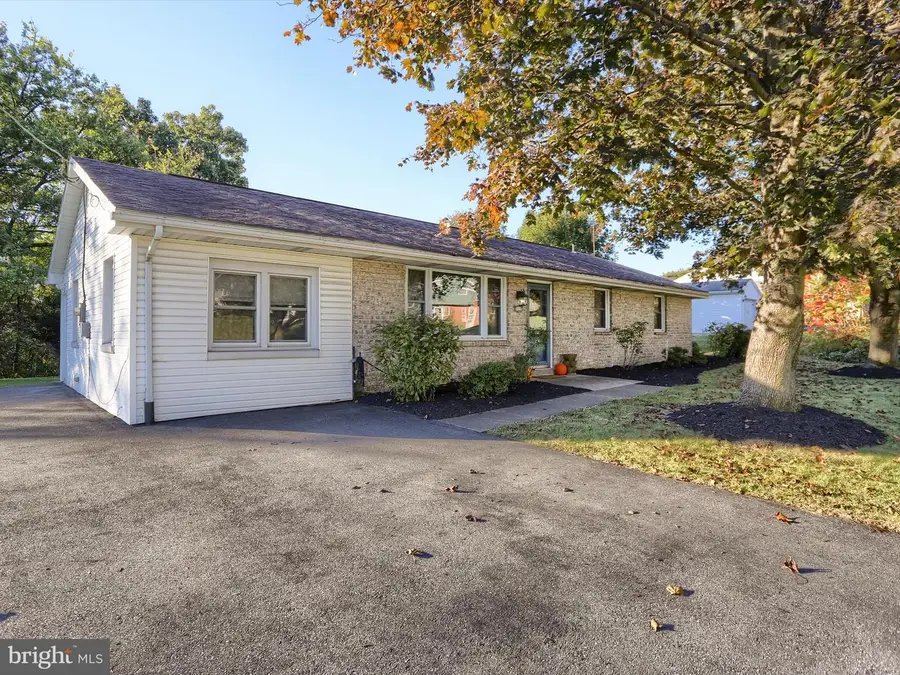 5117 Earl Dr, Harrisburg, PA 17112 - Image #2