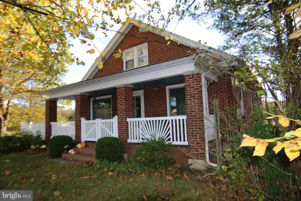 7297 Union Deposit Rd, HUMMELSTOWN, PA 17036