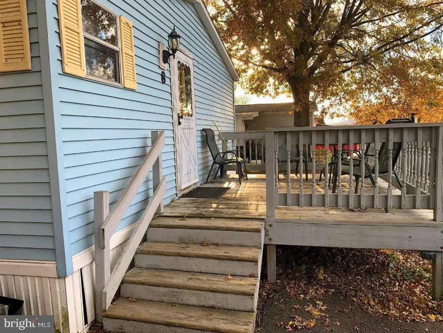 8 Midland Dr, Millersburg, PA 17061 - Image #2