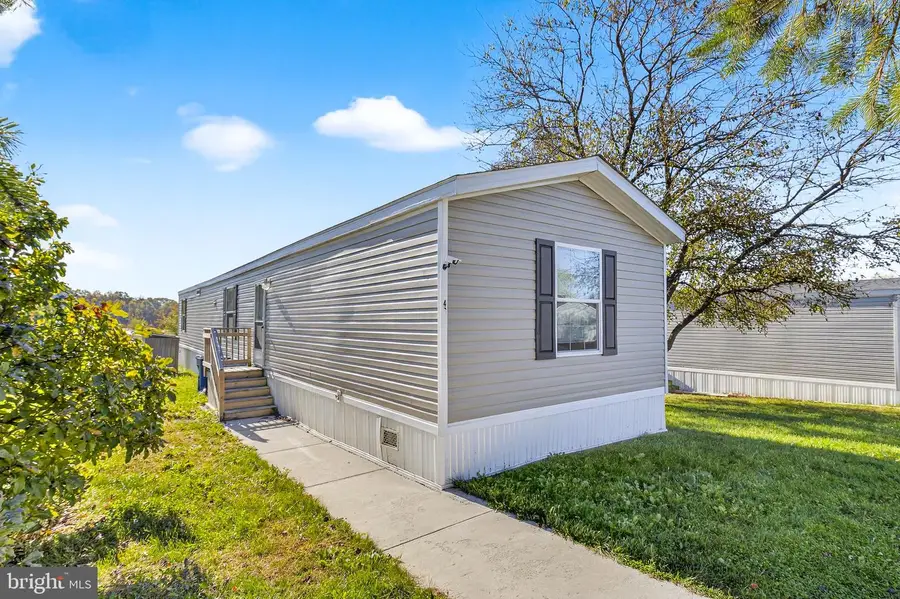 48 Dallas Dr, Grantville, PA 17028 - Image #2