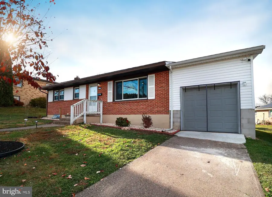 690 Carbon Ave, Harrisburg, PA 17111 - Image #2