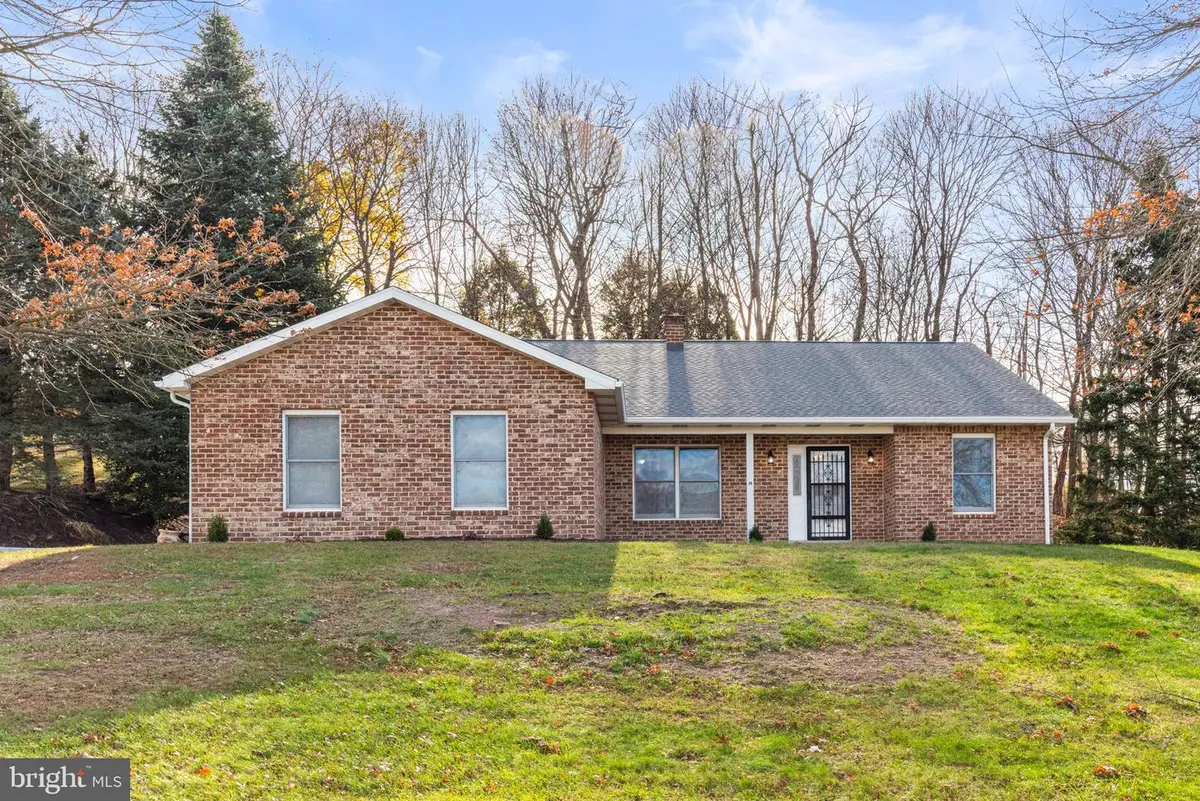 451 Boyer St, Halifax, PA 17032 - Image #1