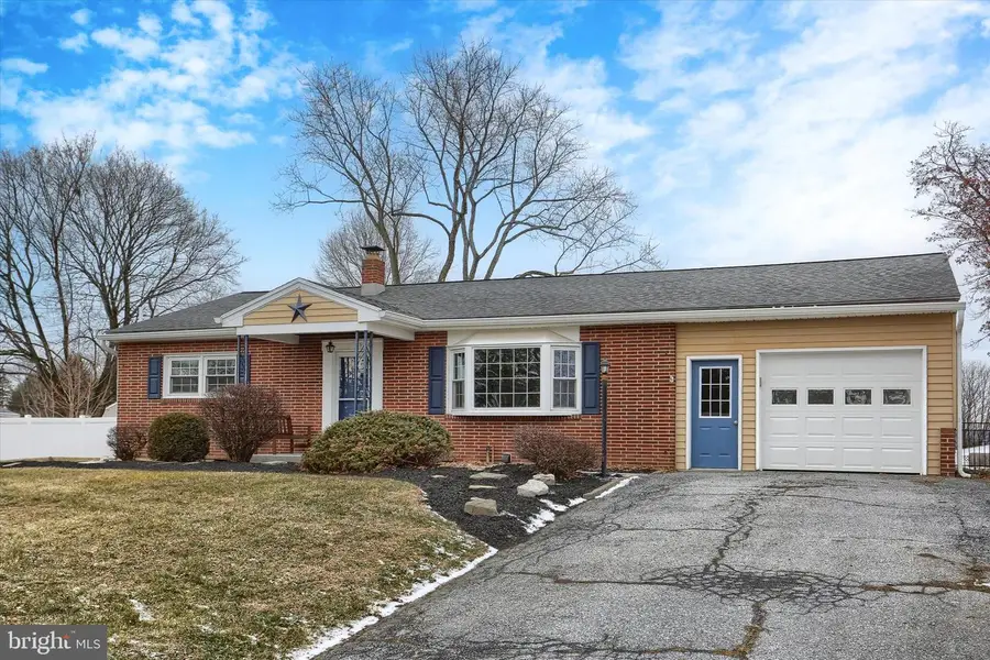 7194 Catherine Dr, Harrisburg, PA 17112 - Image #3