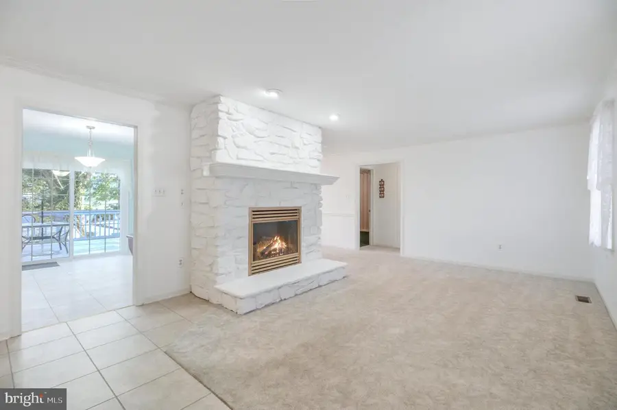 12 Sweet Arrow Dr, Hummelstown, PA 17036 - Image #3