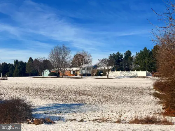 3189 Powells Valley Rd, HALIFAX, PA 17032