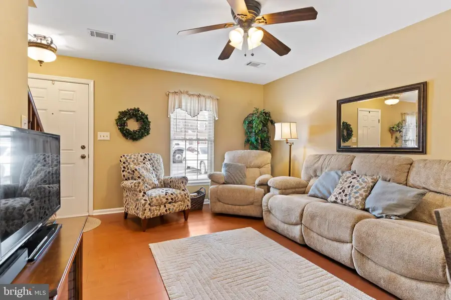 135 Hunters Ridge Dr, Harrisburg, PA 17110 - Image #2