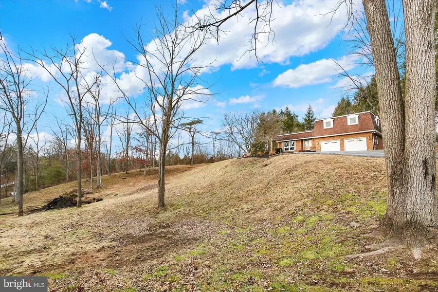 1421 Earlys Mill Rd, Palmyra, PA 17078 - Image #2