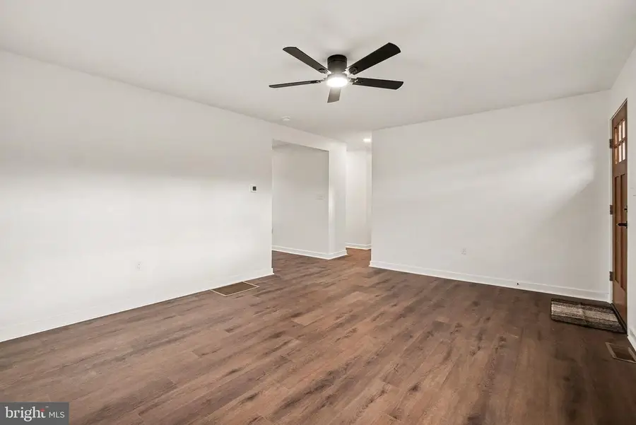 6216 Locust St, Harrisburg, PA 17112 - Image #3