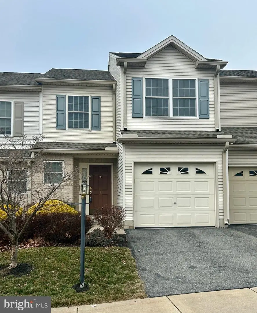 132 Oaklea Rd, Harrisburg, PA 17110 - Image #1