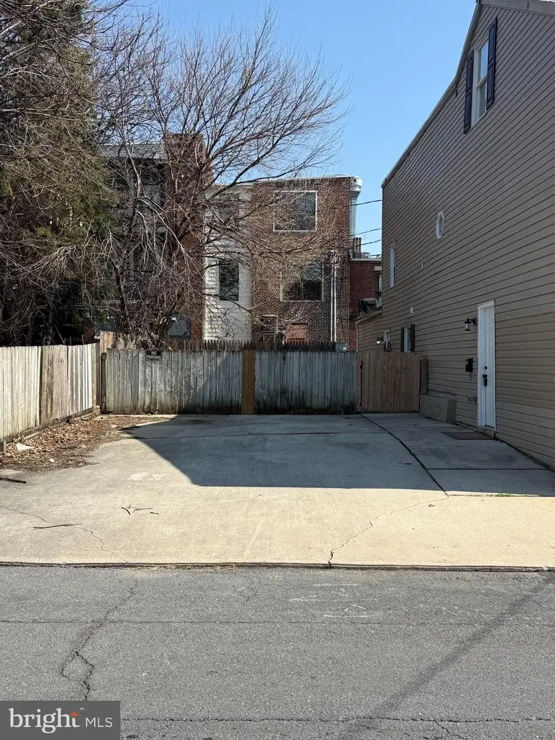 270 Calder St, Harrisburg, PA 17102 - #2