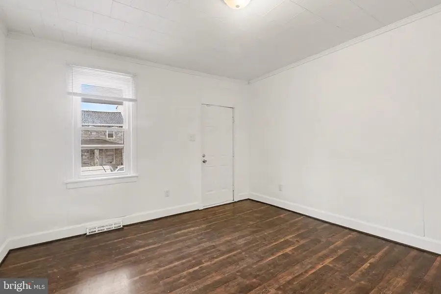 369-1/2 S 2nd St, Steelton, PA 17113 - Image #3