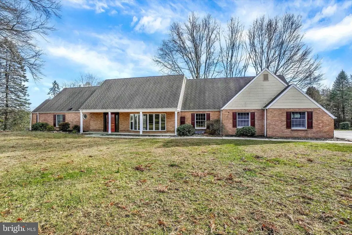 94 Stone Mill Rd, Hummelstown, PA 17036 - Image #1