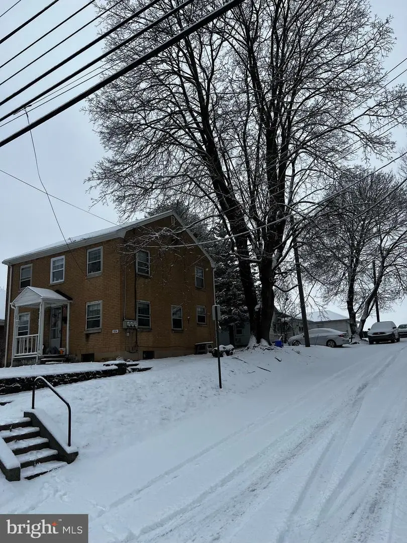 804 E Chocolate Ave, Hershey, PA 17033 - Image #1